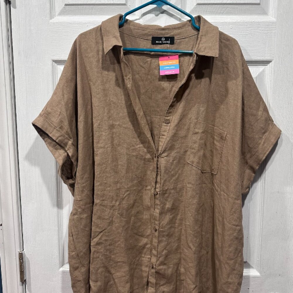 Khaki Two-Piece Shorts & Button-Up Set - Picture 3 of 8